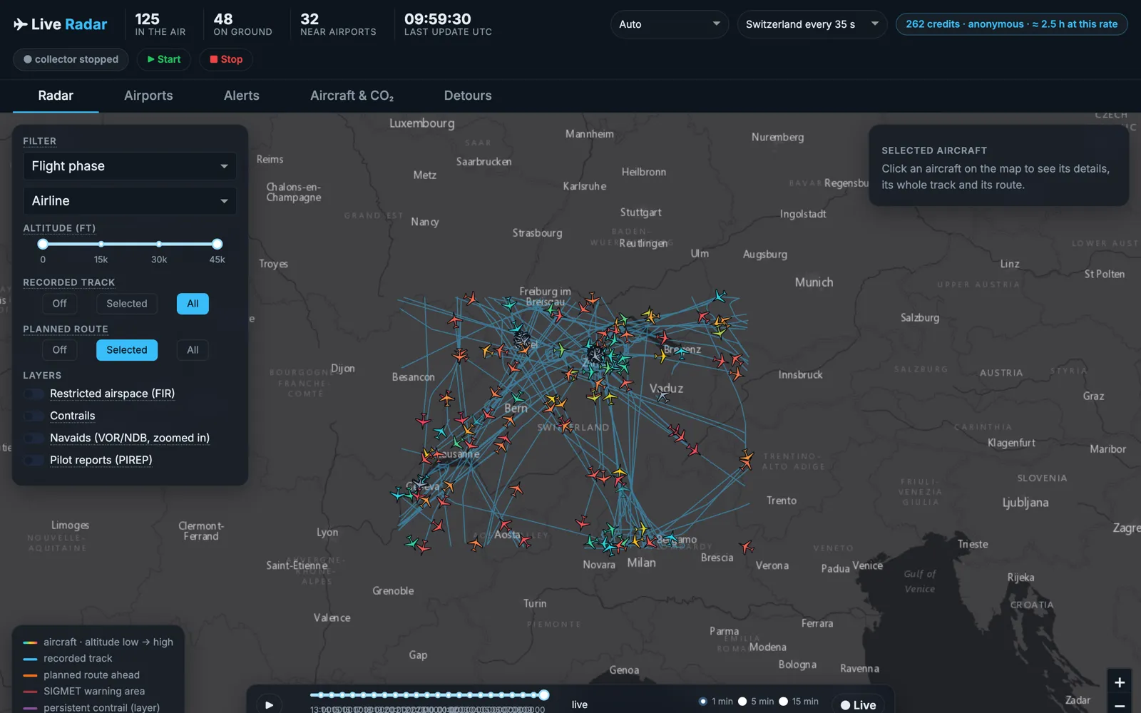 The Live Radar app: a dark map of Switzerland and its neighbours with aircraft symbols and their tracks; in the header 125 in the air, 48 on the ground, 32 near airports, last update 09:59:30 UTC